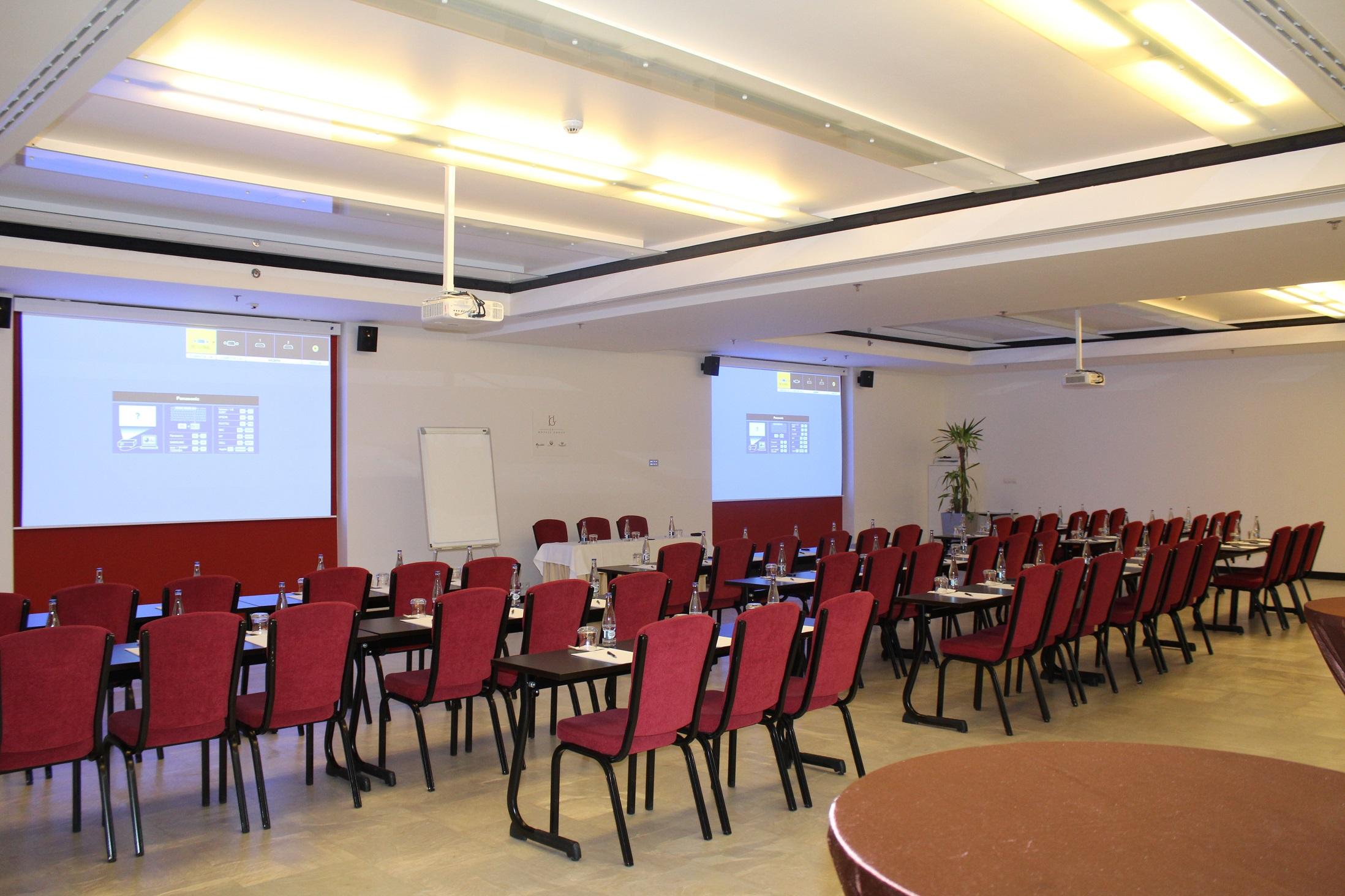 Grandior Hotel Praga Esterno foto The conference hall
