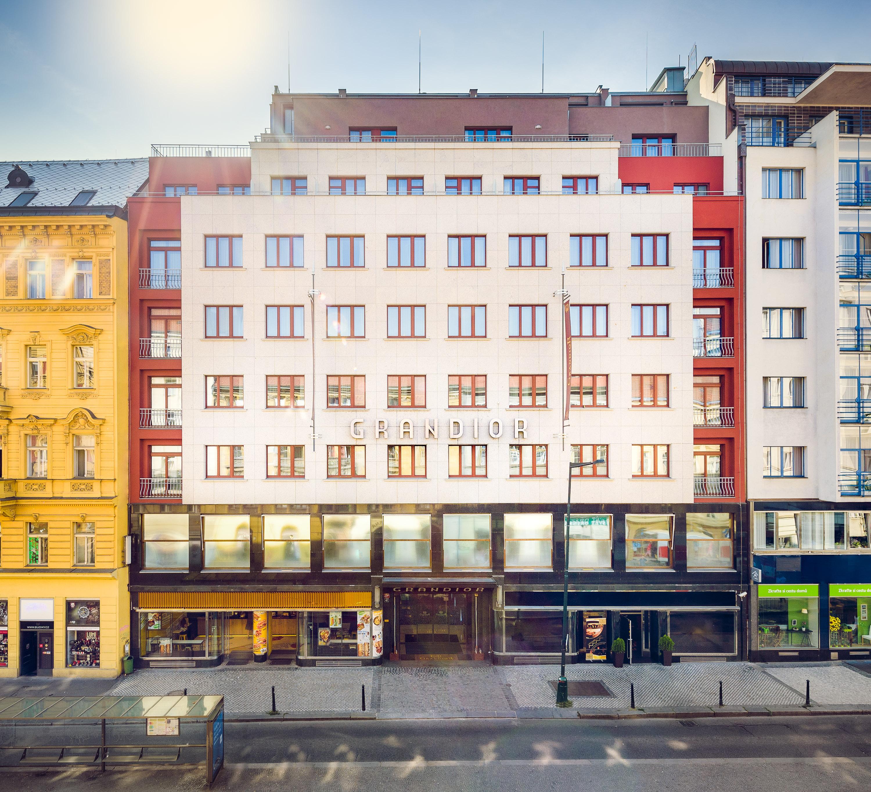 Grandior Hotel Praga Esterno foto The hotel in 2015