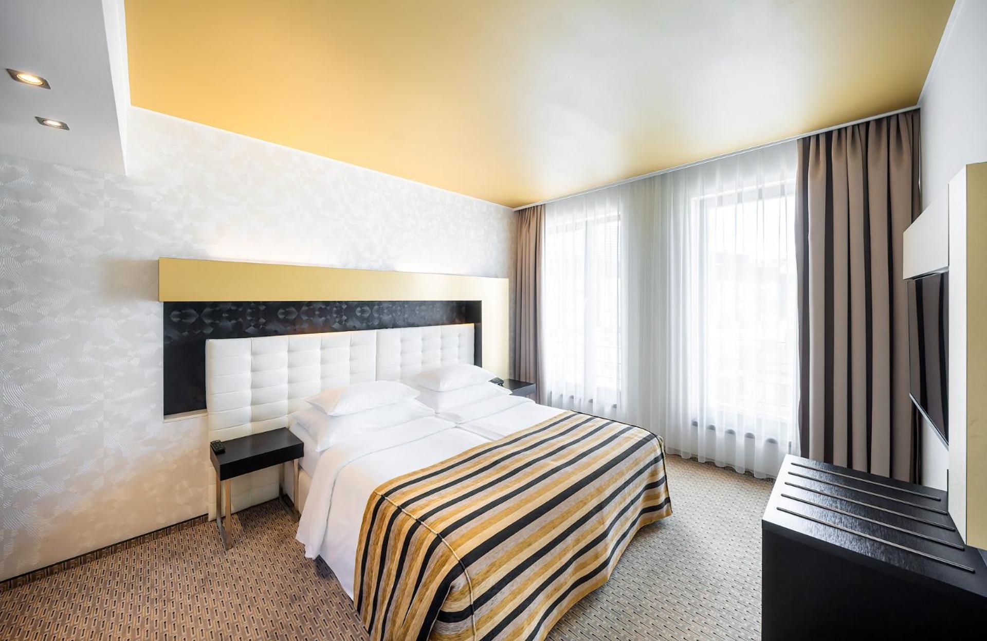 Grandior Hotel Praga Esterno foto A room at the hotel