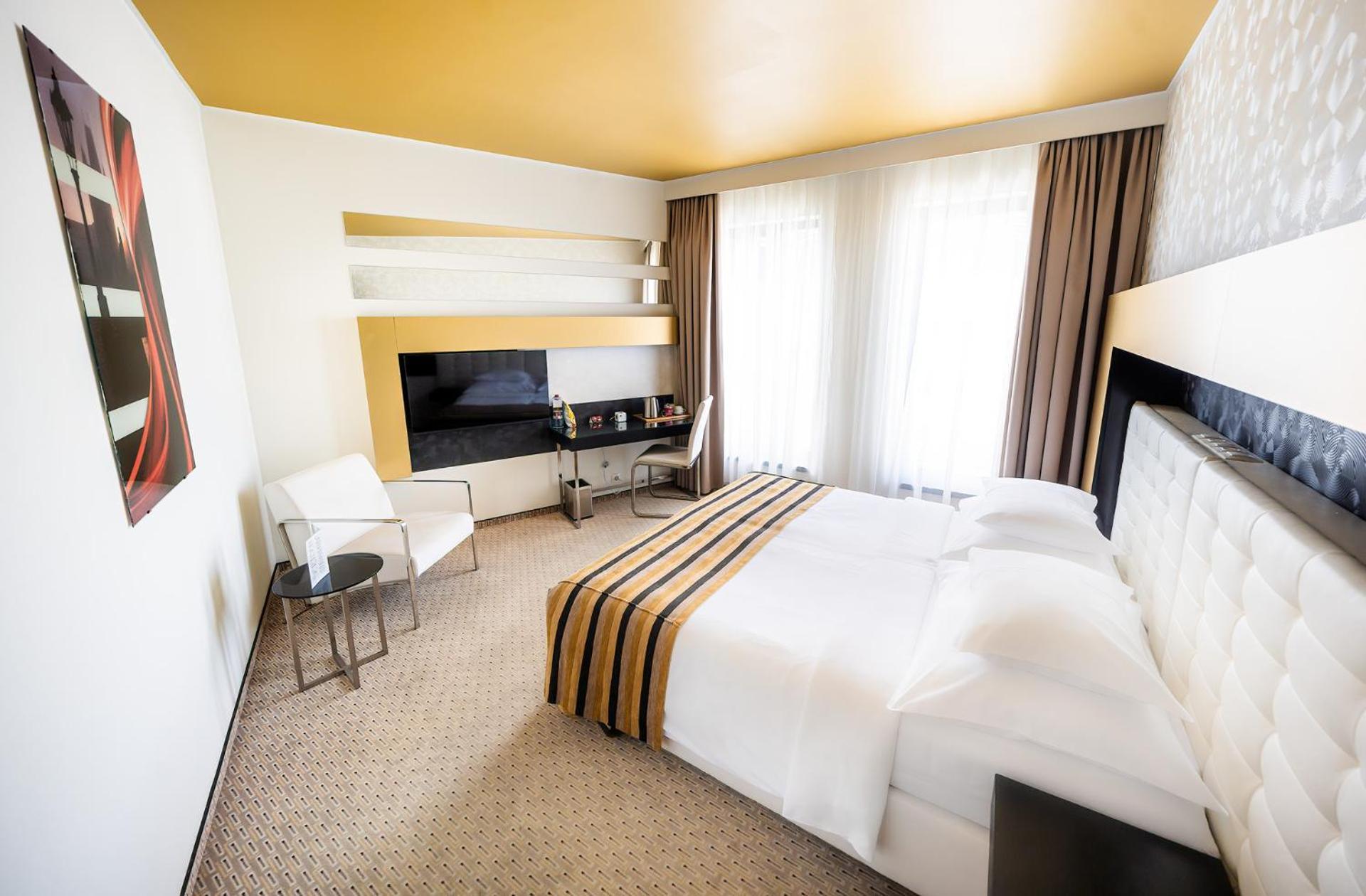 Grandior Hotel Praga Esterno foto A room at the hotel