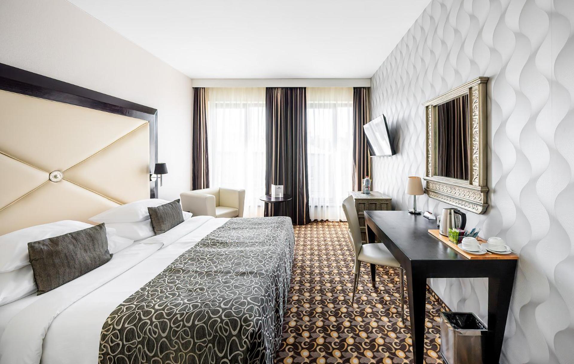 Grandior Hotel Praga Esterno foto A room at the hotel