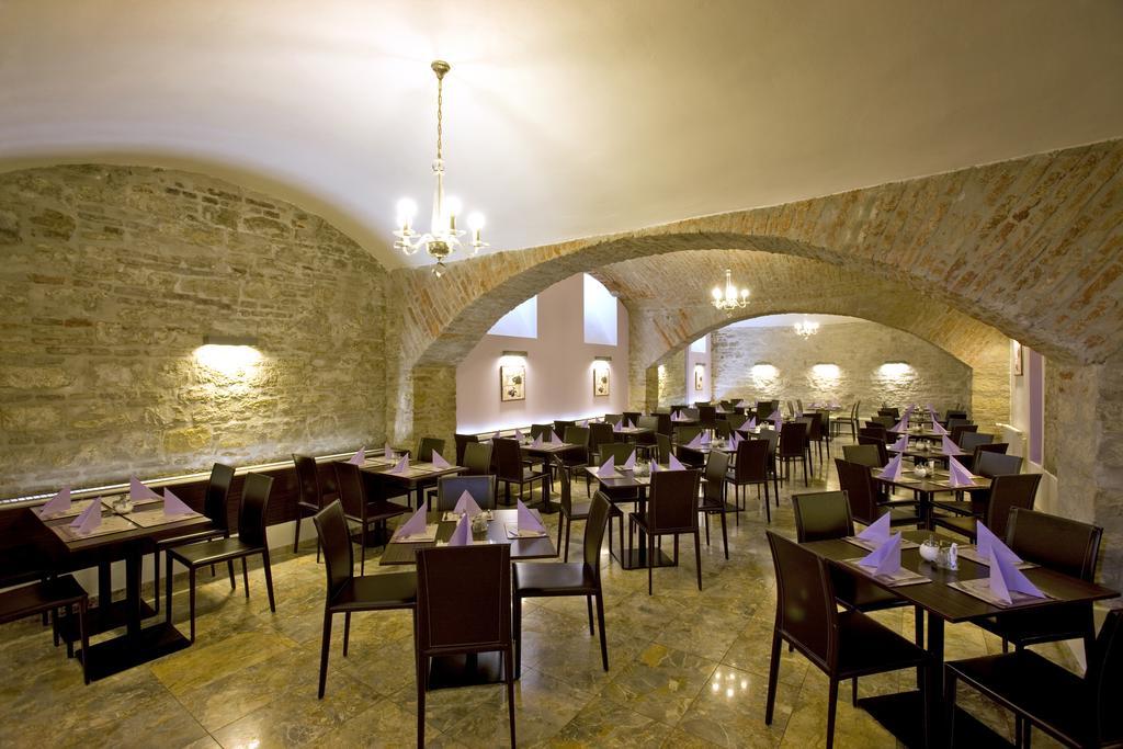Grandior Hotel Praga Esterno foto The restaurant